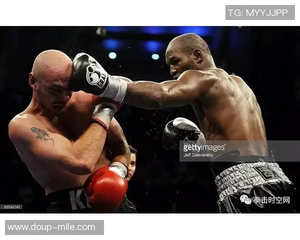 拳击史上年纪最大冠军“刽子手”霍普金斯：猜测保罗VS约书亚之战